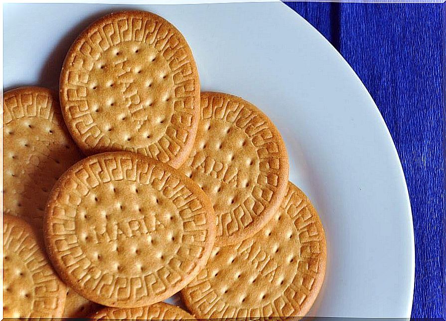 Maria cookies on a plate.