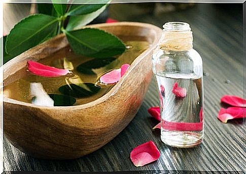 Rose water against sagging