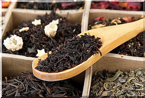 Beauty tips with black tea