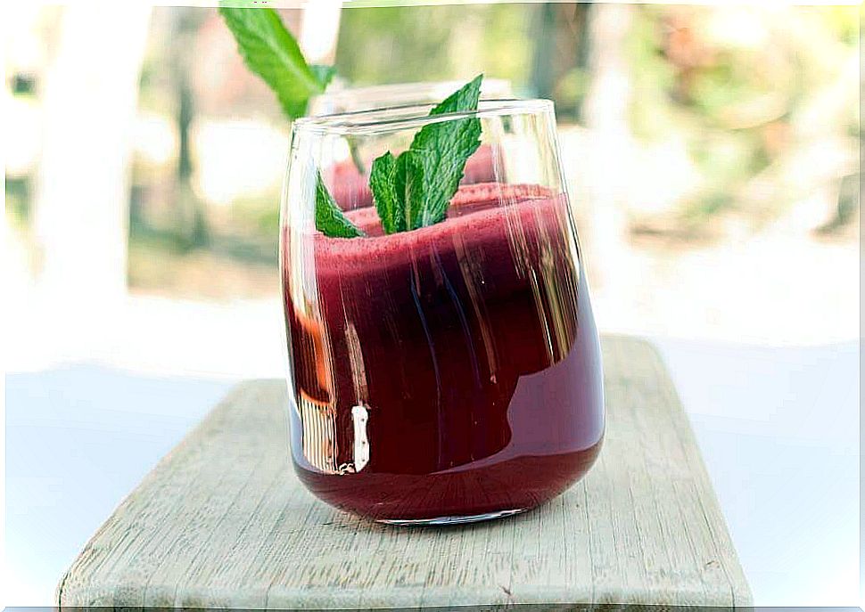 Juices with beets.