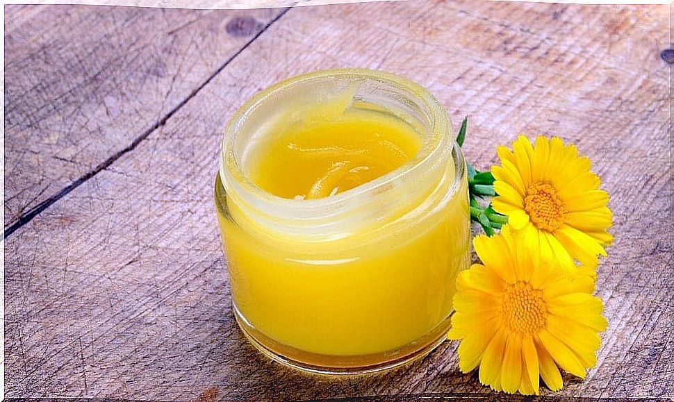 Beeswax and arnica ointment