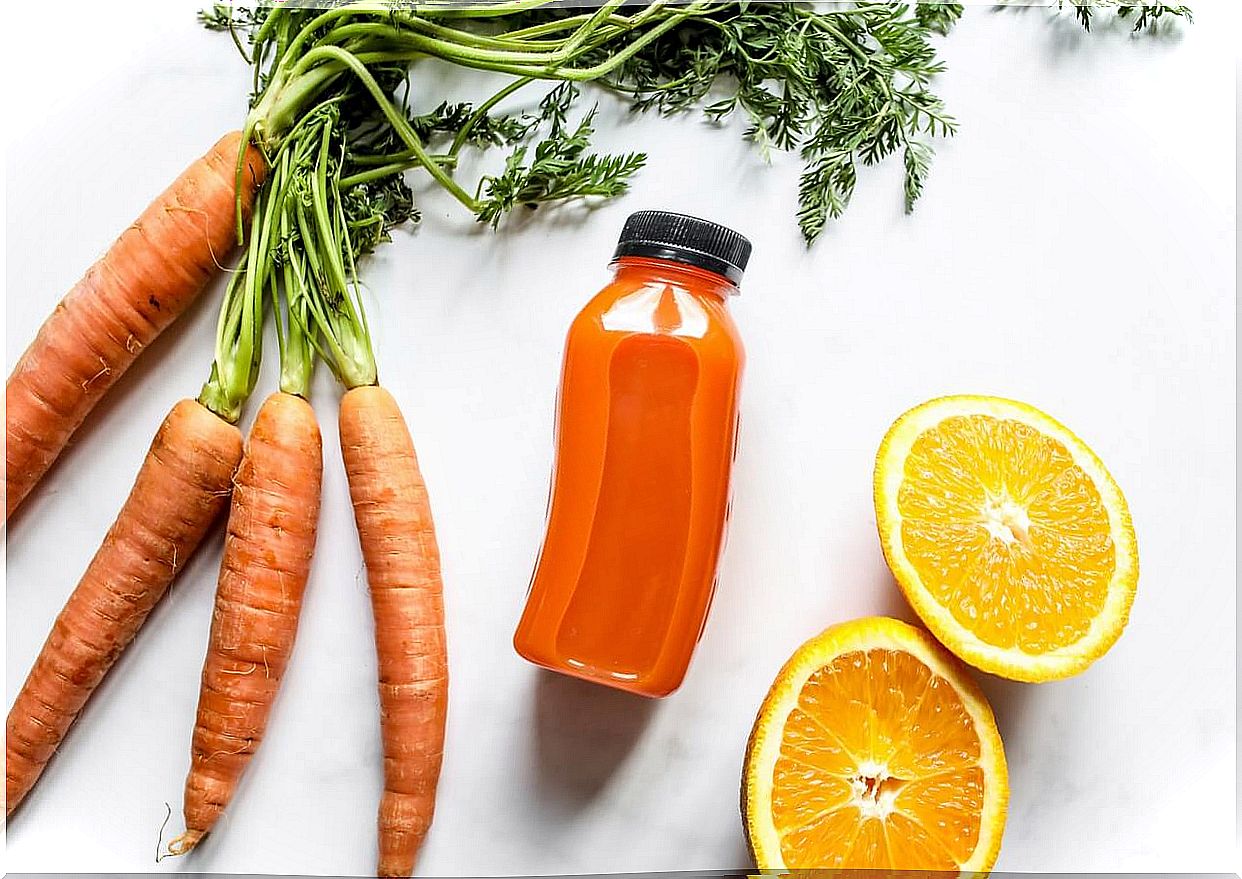 Carrot, orange and parsley juice to lose weight