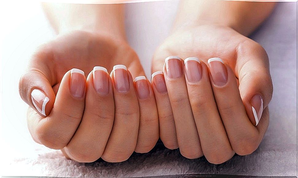 Brittle-nails-is-a-problem-that-can-be-caused-by-several-factors.