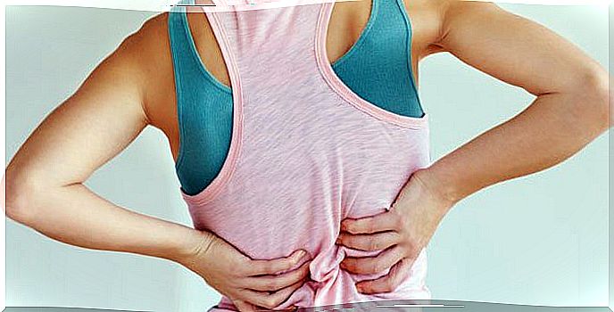 Woman-with-kidney-pain